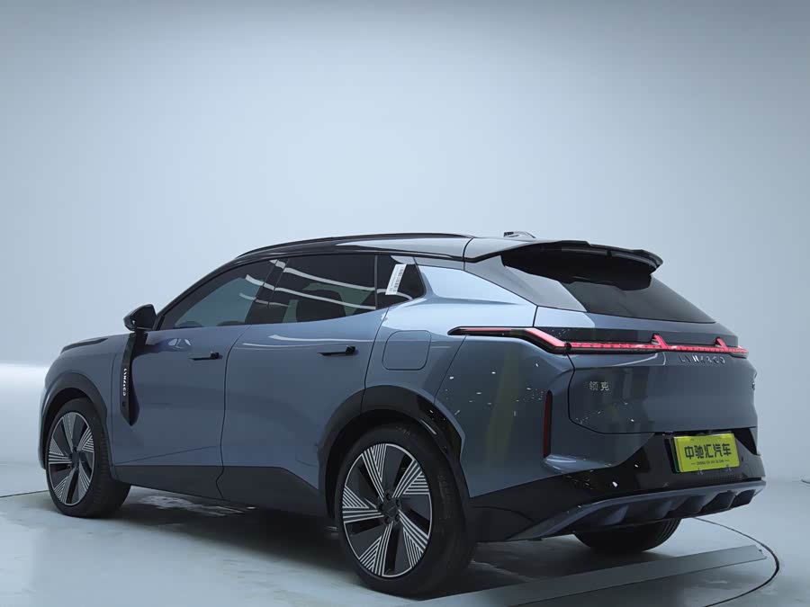Lynk & Co 08 EM-P 2024 car image #21