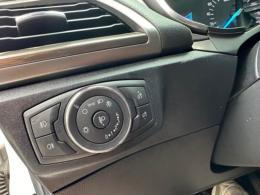 Ford Mondeo New Energy 2019 #21 Ford Mondeo New Energy 2019 car image #21