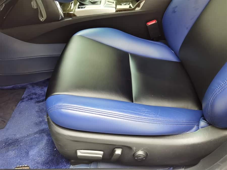 Toyota Reiz 2014 صورة سيارة #21