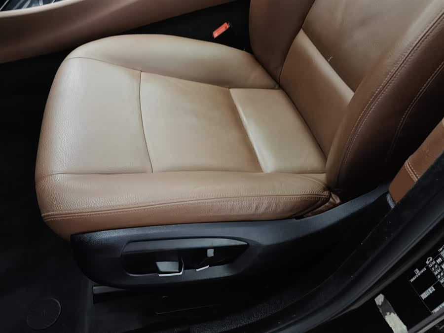 BMW 5 Series GT 2015 #21 BMW 5 Series GT 2015 immagine di auto #21