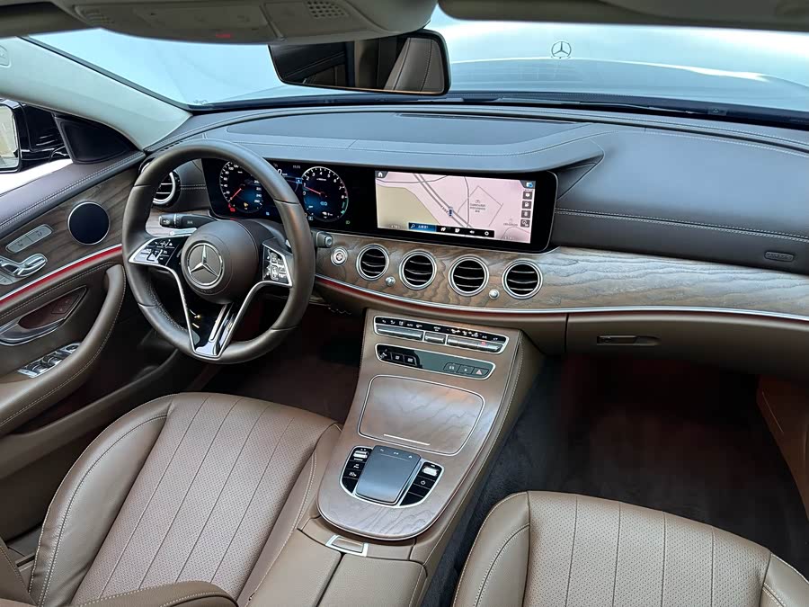 Mercedes-Benz E Class New Energy 2022 car image #21