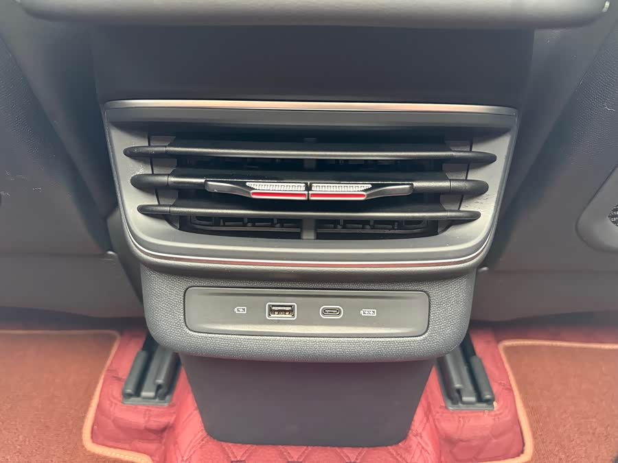 HongQi HS3 2024 #21 HongQi HS3 2024 car image #21