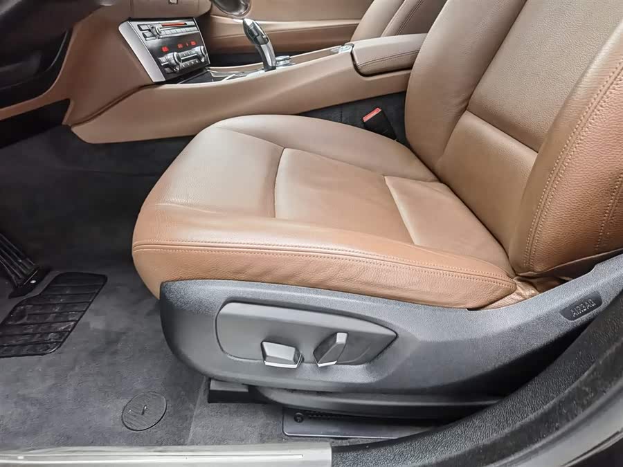 BMW 5 Series GT 2014 #21 BMW 5 Series GT 2014 immagine di auto #21