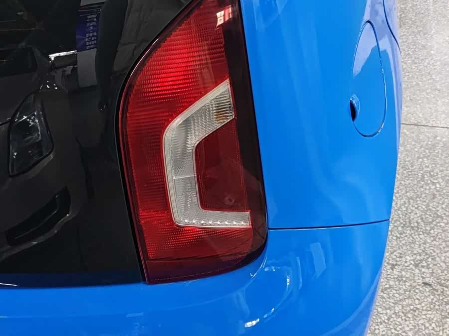 Volkswagen up! 2016 imagem de carro #21