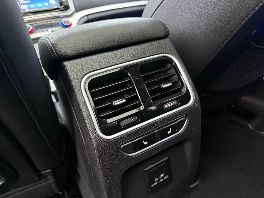 Haval H6 Coupe 2015 car image #21