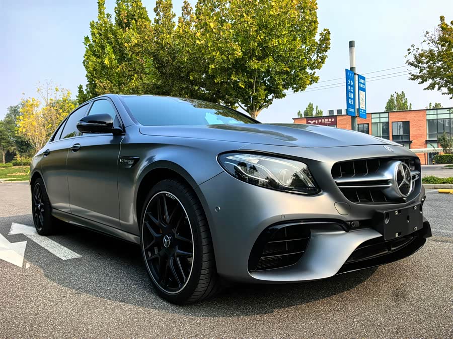 Mercedes-Benz E AMG 2020 صورة سيارة #21