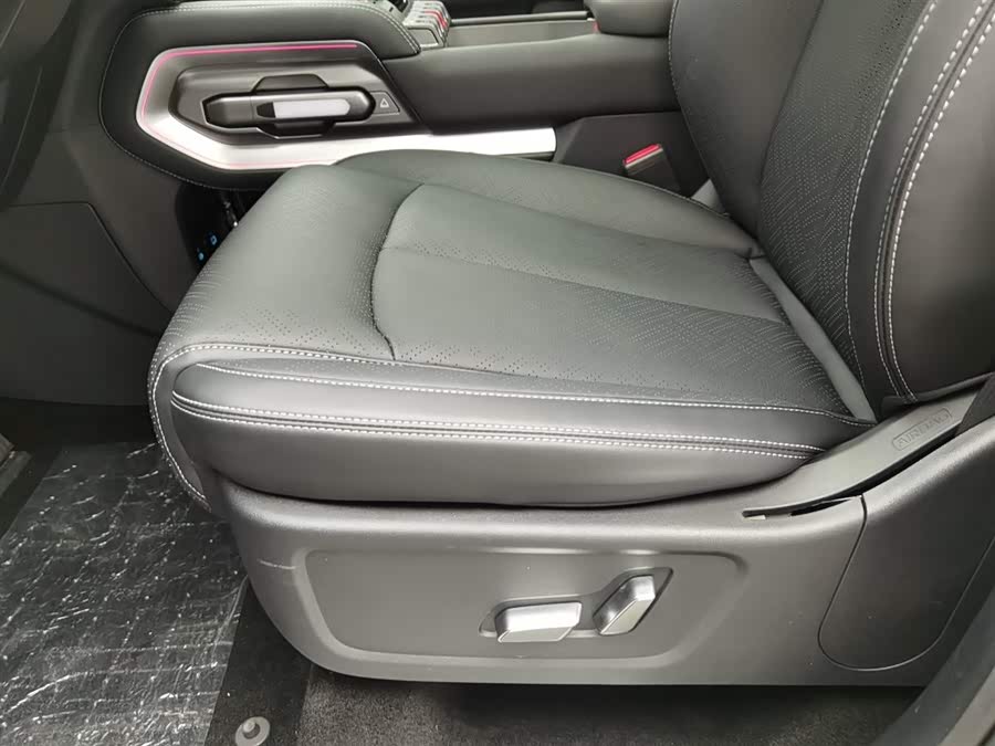 FangChengBao Tiger 3 2025 car image #21