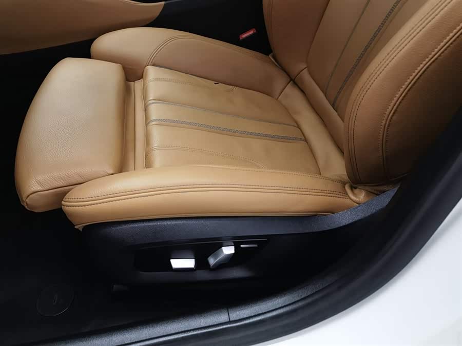 BMW 5 Series (Imported) 2018 car image #21