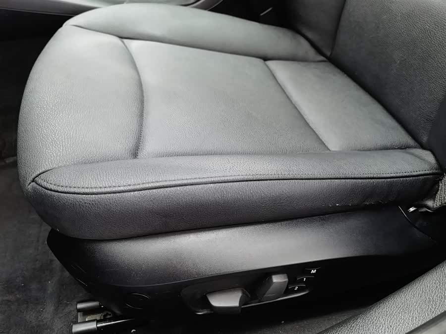 BMW X1 (Imported) 2013 car image #21