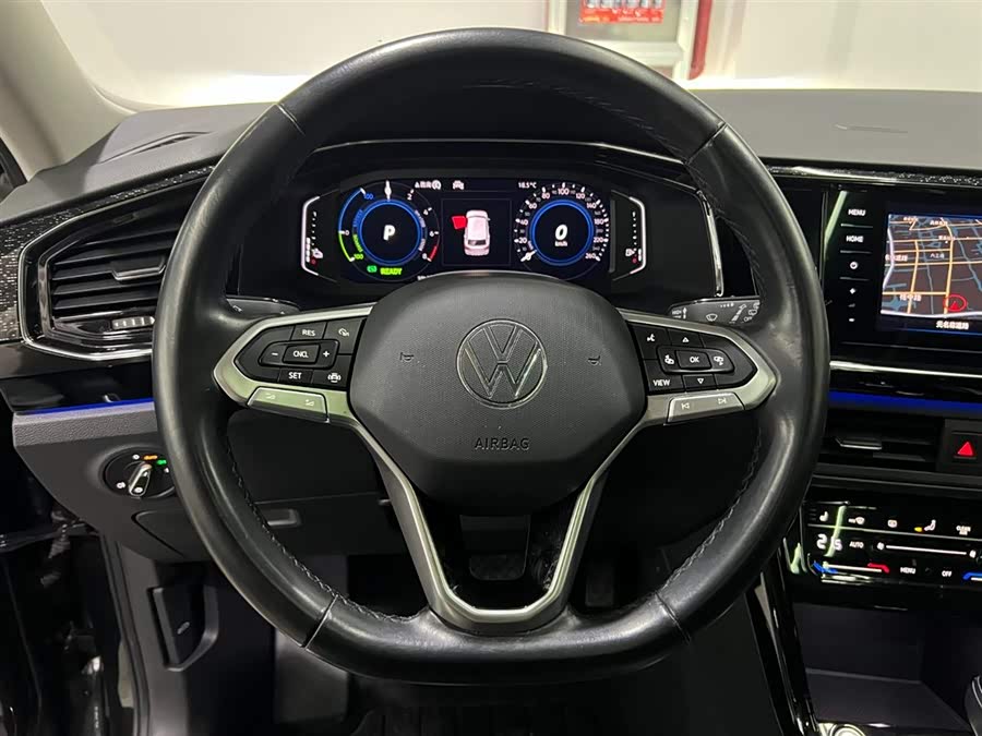 Volkswagen Tayron GTE 2021 #21 Volkswagen Tayron GTE 2021 car image #21