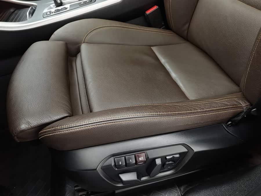 BMW X4 2017 car image #21