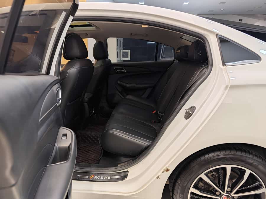 Roewe i5 2020 car image #21