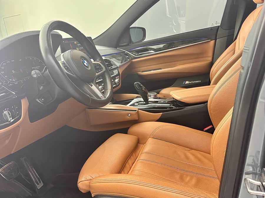 BMW 6 Series 2020 car image #21
