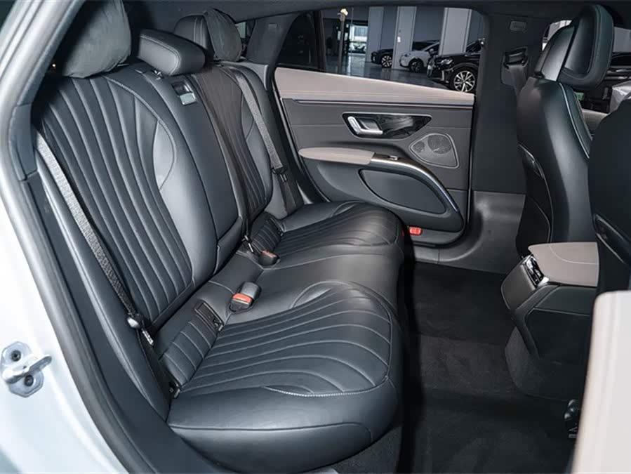 Mercedes-Benz EQS Class 2022 immagine di auto #21