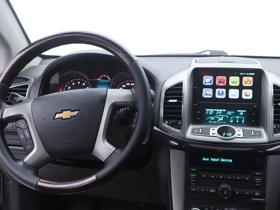 Chevrolet Captiva 2017 car image #21