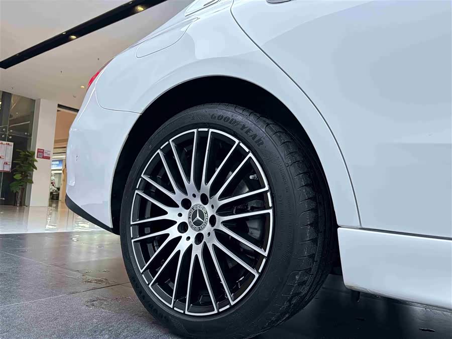 Mercedes-Benz C Class 2022 car image #21
