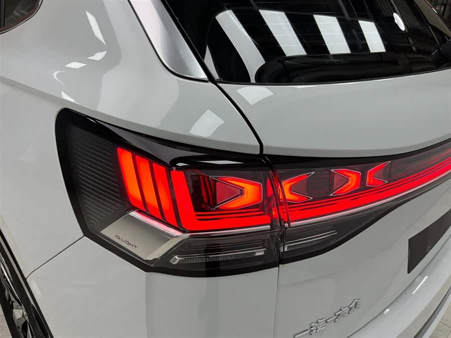 Volkswagen Tayron GTE 2022 car image #21