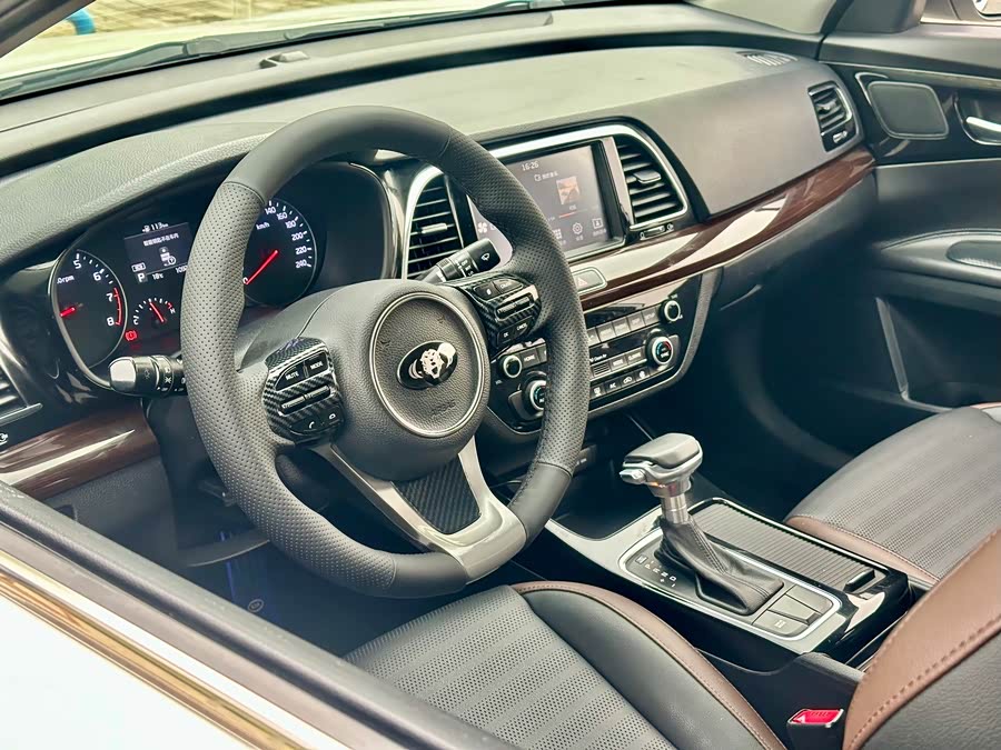 Kia K5 2018 imagem de carro #21