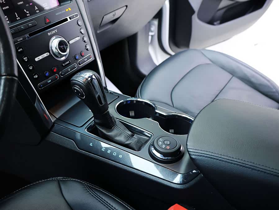 Ford Explorer (Imported) 2018 #21 Ford Explorer (Imported) 2018 car image #21