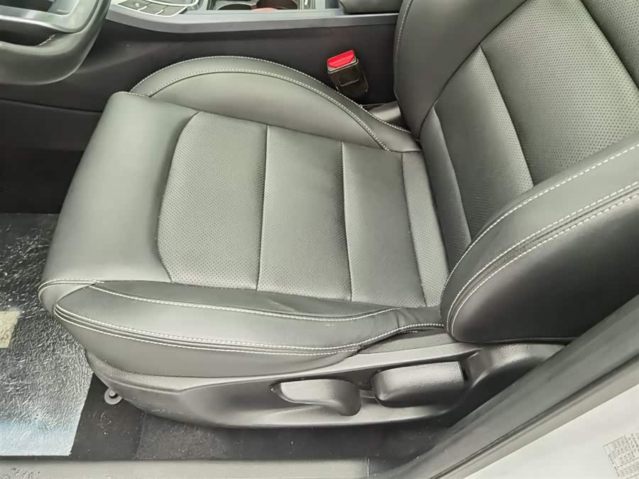 GEELY 2023 car image #21