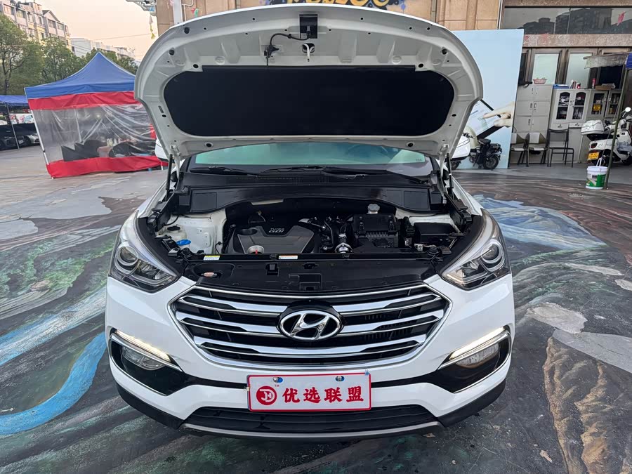 Hyundai Santa Fe 2017 #21 Hyundai Santa Fe 2017 car image #21