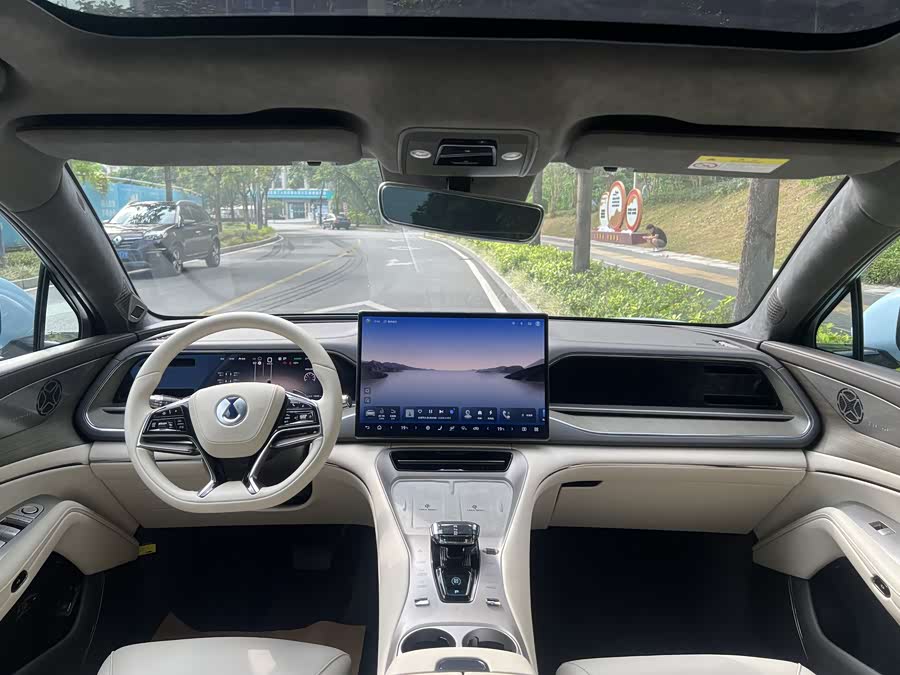 Denza N7 2024 #21 Denza N7 2024 car image #21