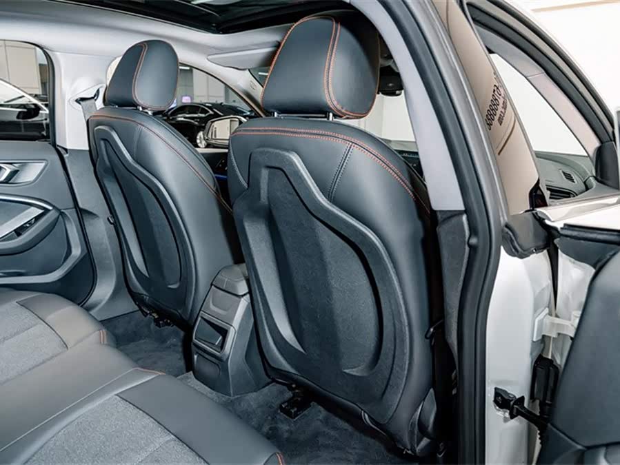 BMW 2 Series (Imported) 2024 #21 BMW 2 Series (Imported) 2024 car image #21