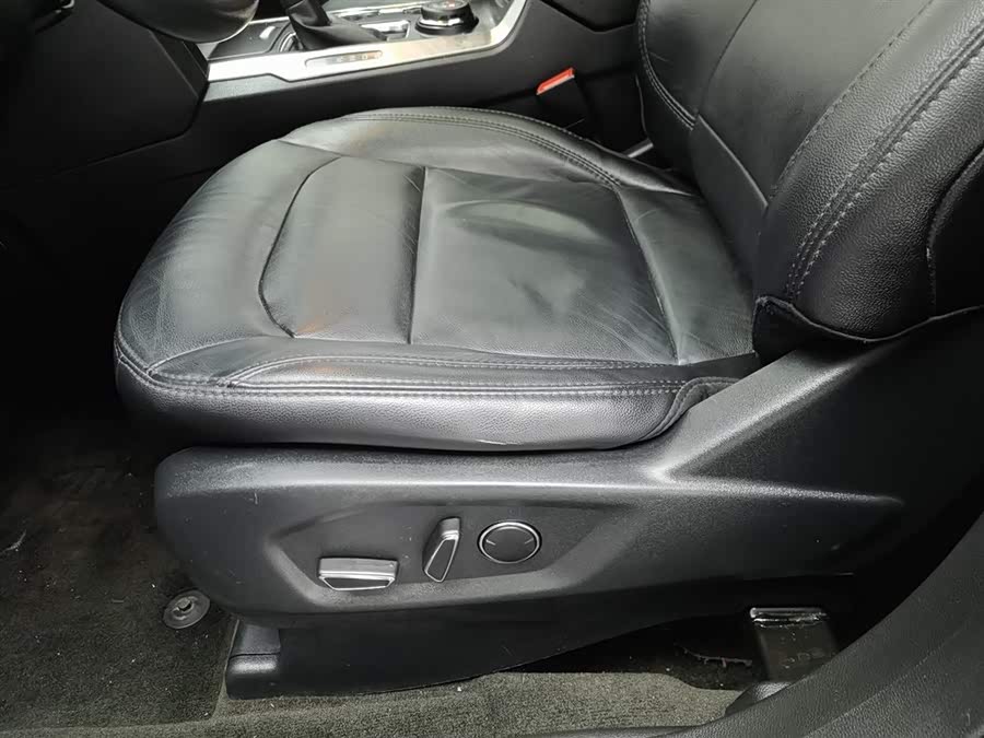 Ford Explorer (Imported) 2017 #21 Ford Explorer (Imported) 2017 car image #21