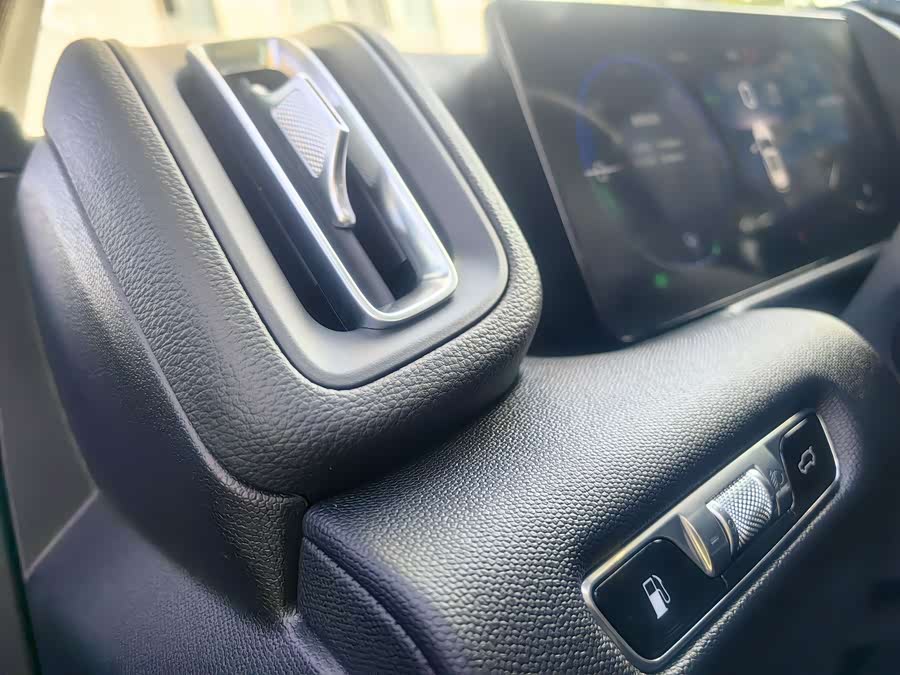 HongQi HS3 PHEV 2024 #21 HongQi HS3 PHEV 2024 car image #21