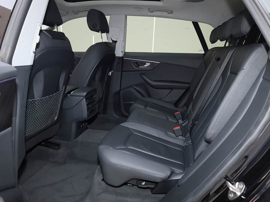 Audi Q8 2021 #21 Audi Q8 2021 car image #21