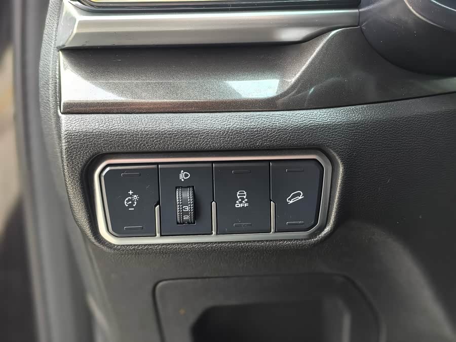 Haval F5 2020 car image #21