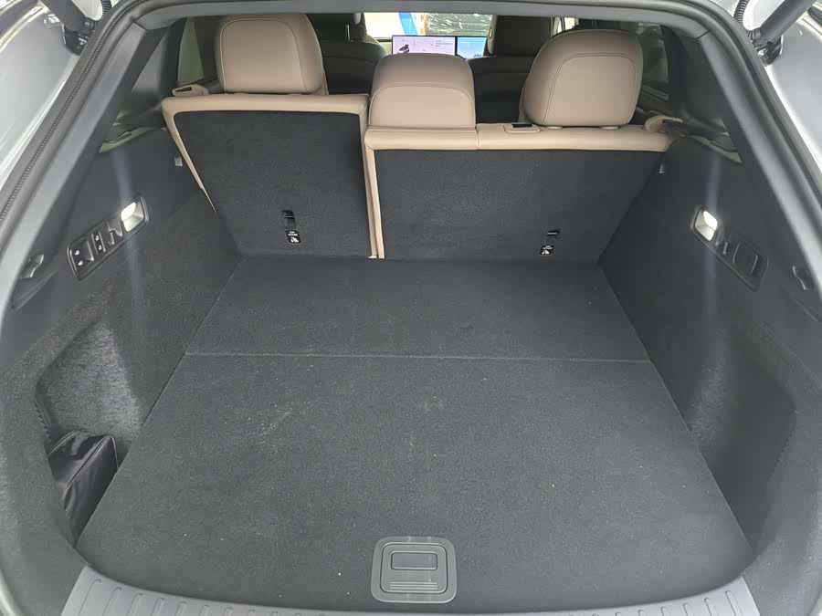 理想汽车 理想i6 2025 汽车图片 #21