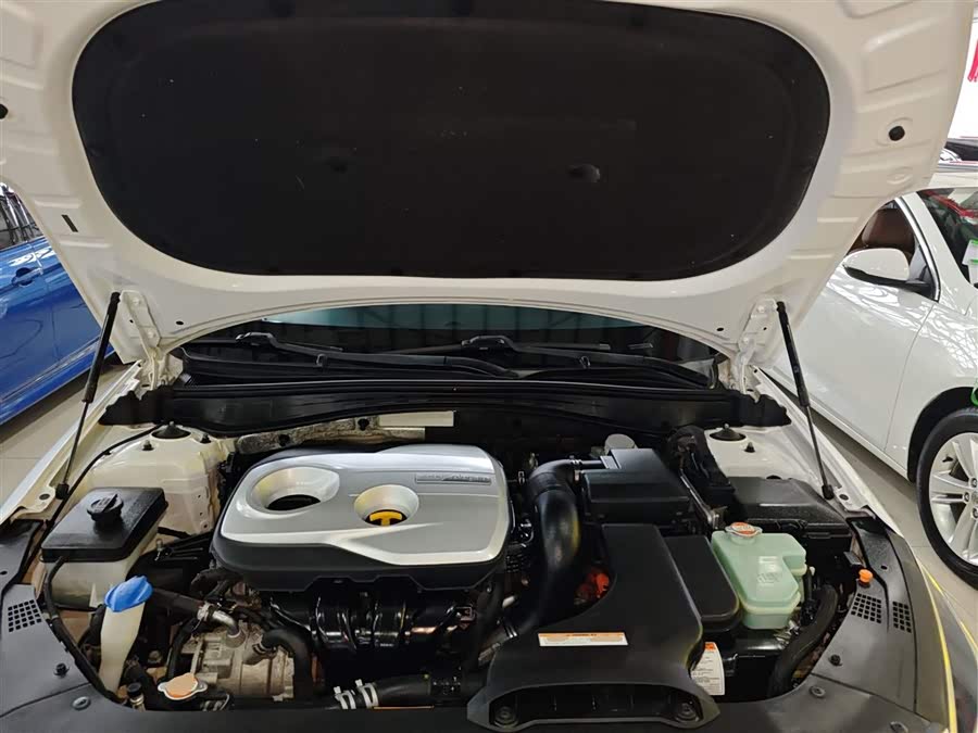 起亚 起亚K5新能源 2019 汽车图片 #21