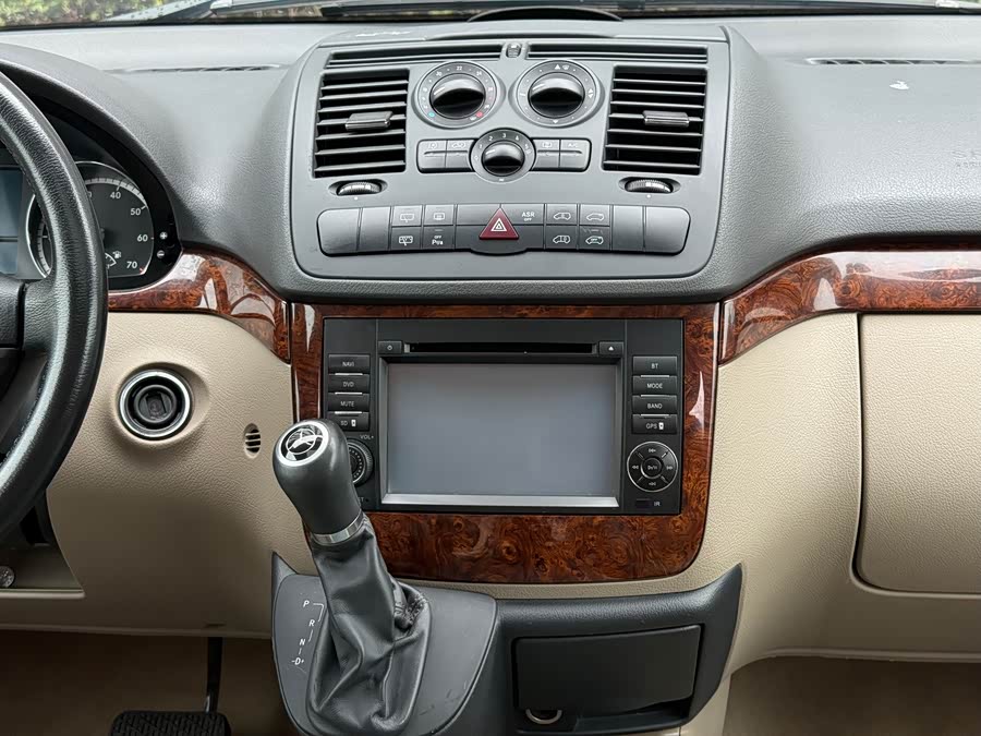 奔驰 唯雅诺 2013 #21 奔驰 唯雅诺 2013 汽车图片 #21