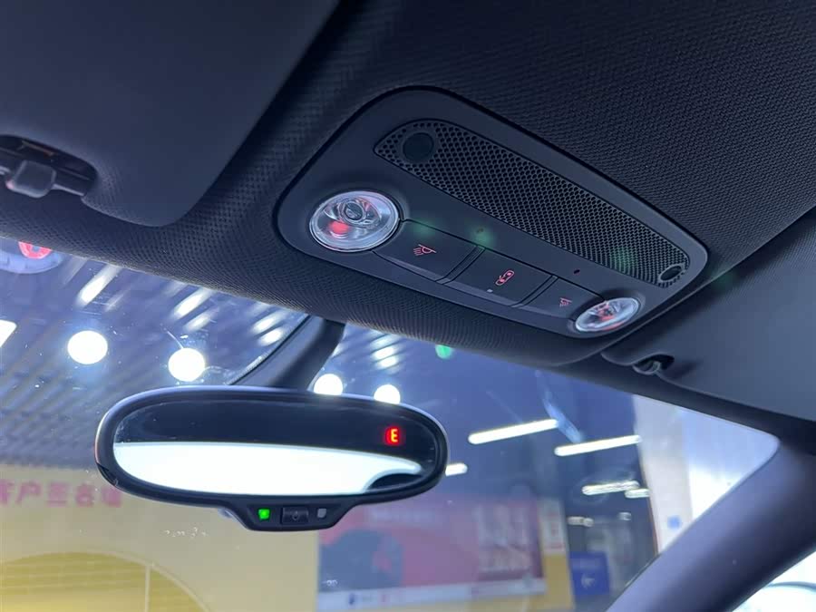 Audi TTS 2011 car image #21