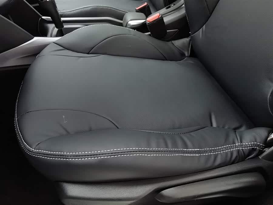Peugeot 2008 2014 صورة سيارة #21