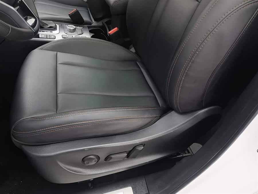 Haval H6 Coupe 2018 car image #21