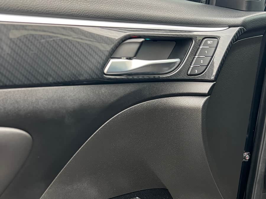 GAC Trumpchi GS7 2018 car image #21