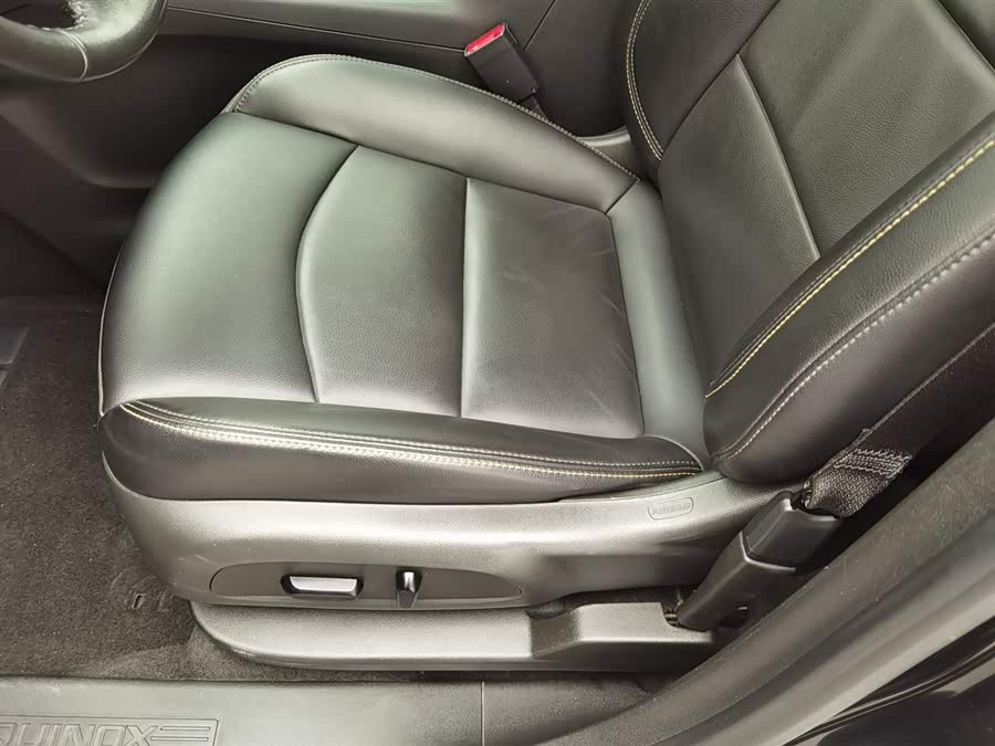 Chevrolet Equinox 2021 car image #21