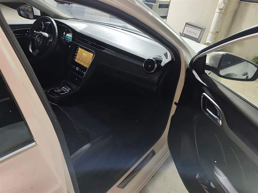 MG 6 New Energy 2019 #21 MG 6 New Energy 2019 car image #21