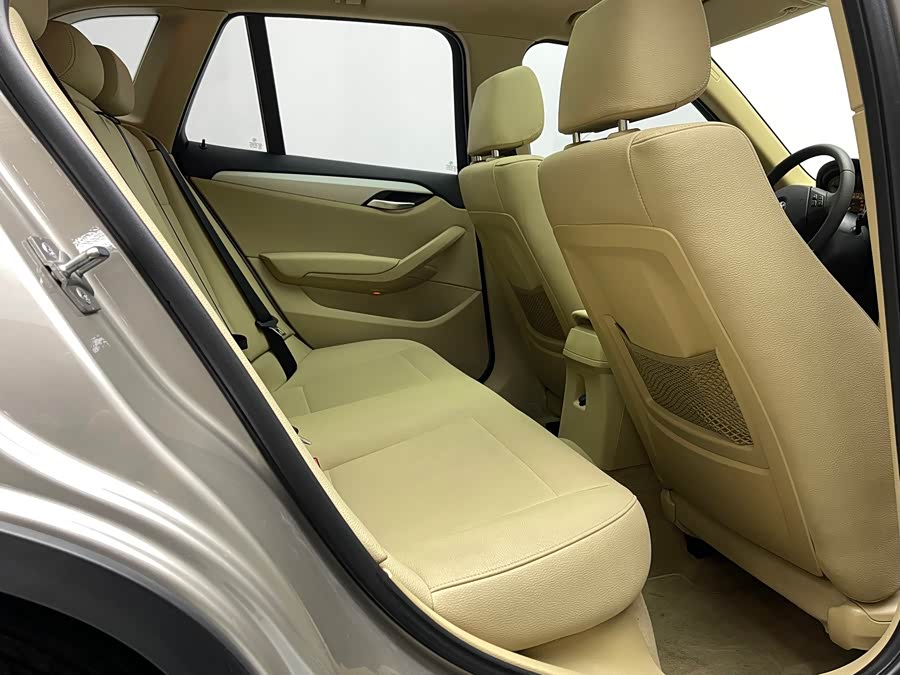 BMW X1 (Imported) 2013 car image #21