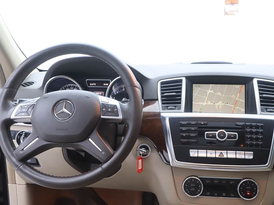 Mercedes-Benz M Class 2013 #21 Mercedes-Benz M Class 2013 صورة سيارة #21