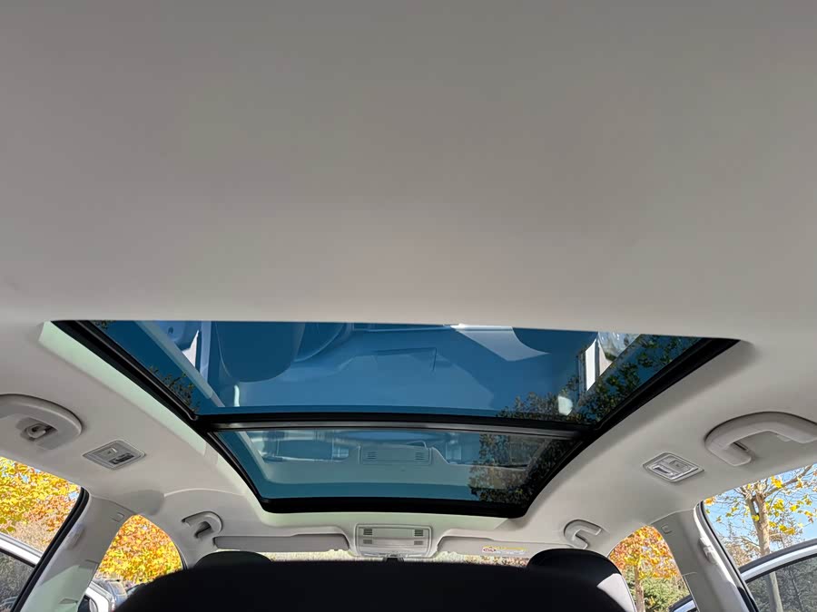 Volkswagen Golf Sportsvan 2020 car image #21