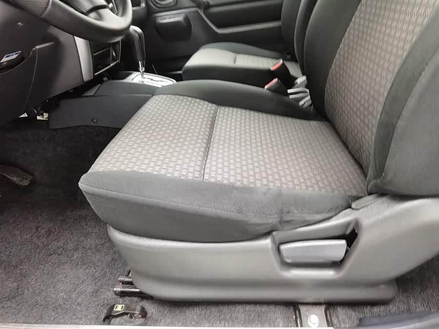 Suzuki Jimny (Imported) 2012 image de voiture #21