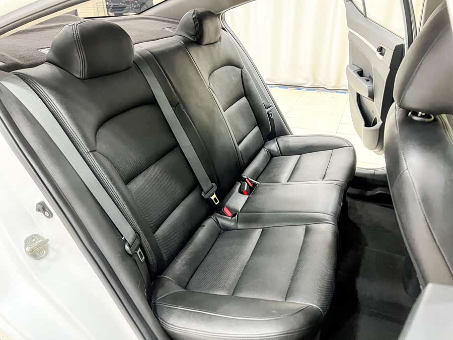 Hyundai Elantra AD 2018 #21 Hyundai Elantra AD 2018 car image #21