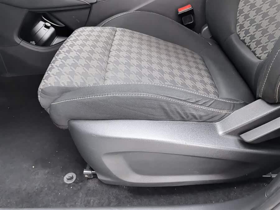 MG EZS Electric 2019 изображение автомобиля #21