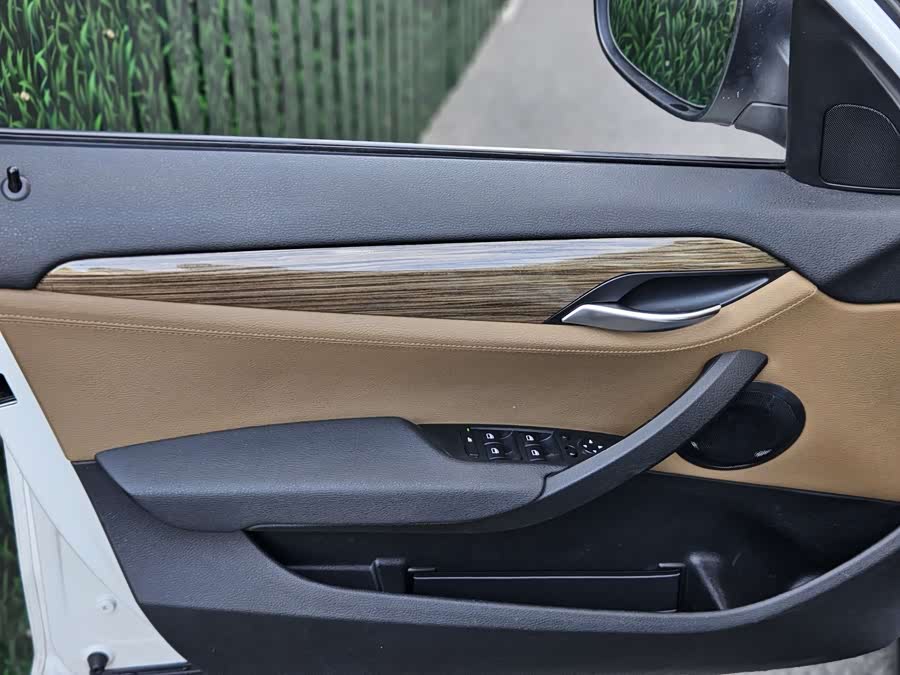 BMW X1 (Imported) 2012 #21 BMW X1 (Imported) 2012 صورة سيارة #21