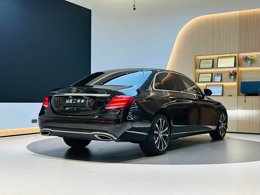 Mercedes-Benz E Class New Energy 2020 car image #21
