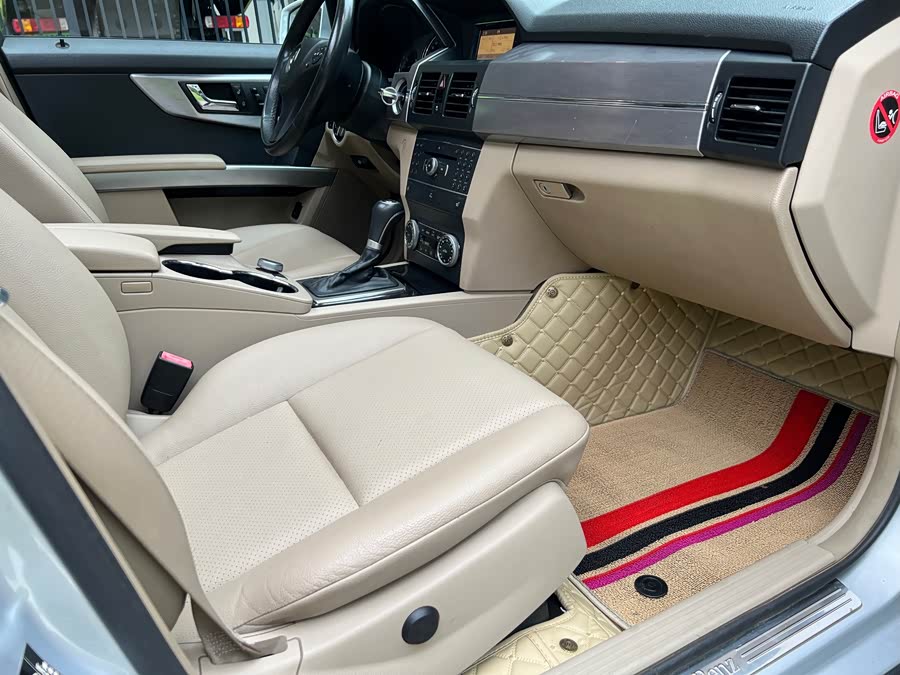 Mercedes-Benz GLK Class (Imported) 2010 car image #21