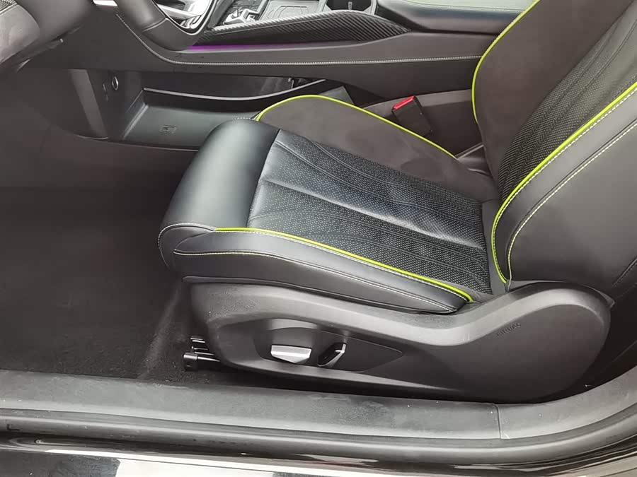 哪吒汽车 哪吒GT 2023 汽车图片 #21